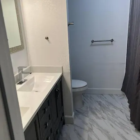 Sequoia Villa Visalia Extérieur photo